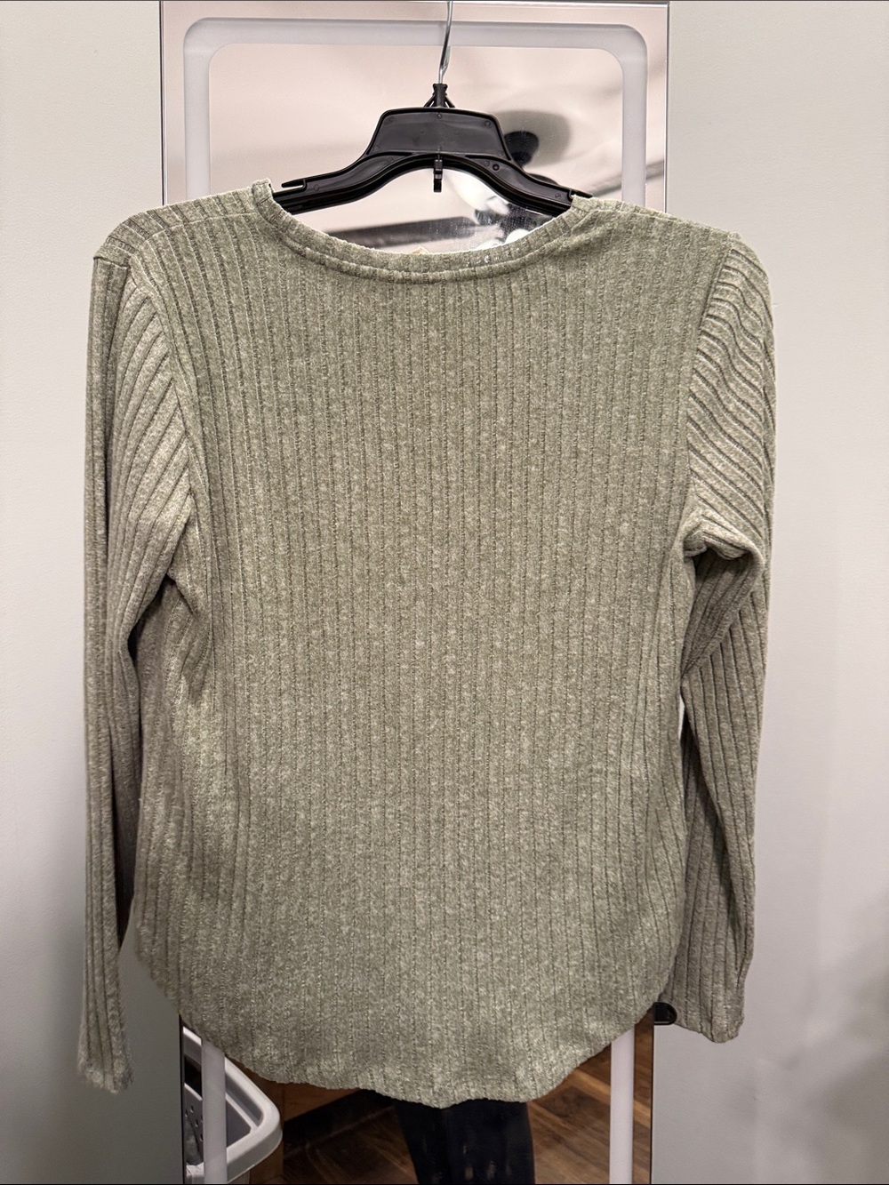 Long-Sleeve Top - Picture 3 of 3